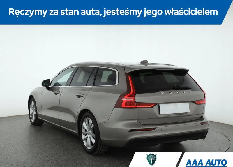 Volvo V60 cena 84000 przebieg: 190117, rok produkcji 2018 z Michałowo małe 436